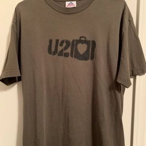 U2 rock band logo tshirt